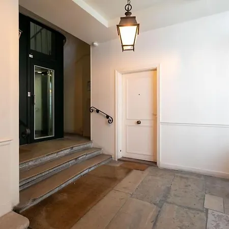 Chic Flat Place Des Vosges Apartment Paris