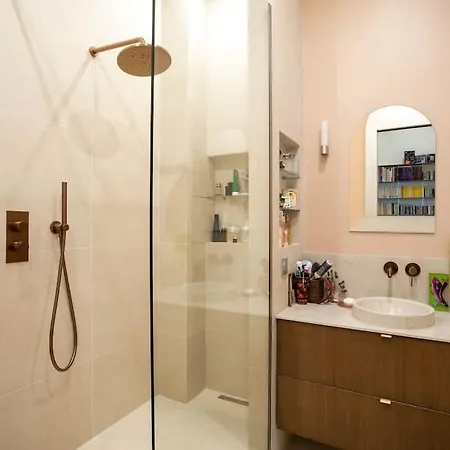 Chic Flat Place Des Vosges Appartamento *